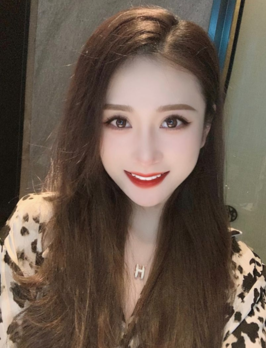 兰州兼职妹子 身材凹凸有致 卖力服务 听你指挥 任由蹂躏